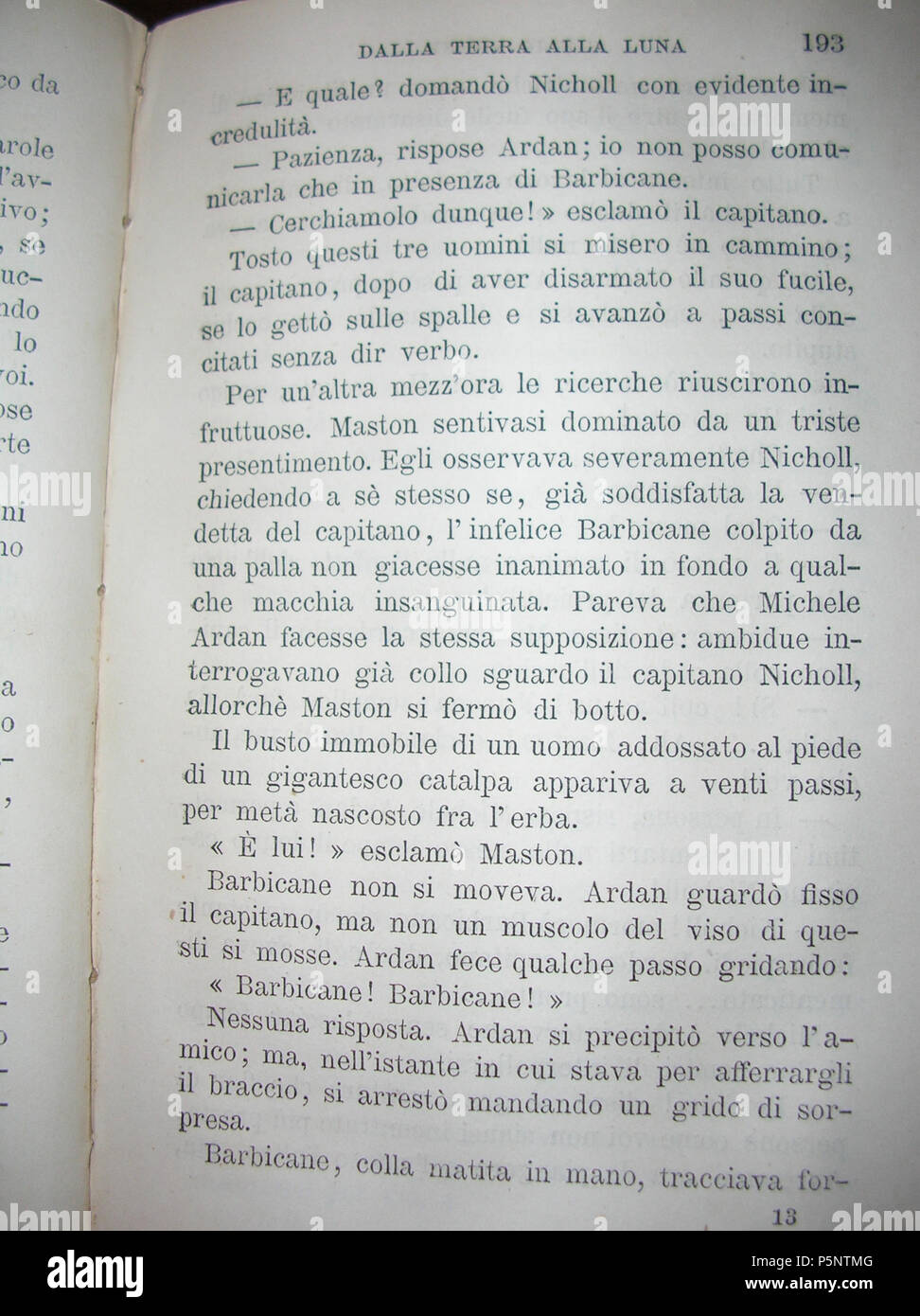 N/A. Foto del libro 'Dalla Terra alla Luna", stampata nel 1880. . Jules Verne (1828-1905) nomi alternativi Jules Gabriel Verne Descrizione lo scrittore francese Data di nascita e morte 8 Febbraio 1828 24 marzo 1905 Luogo di nascita e morte Nantes Amiens periodo di lavoro 1850- competente controllo : Q33977 VIAF:76323989 ISNI:0000 0001 2140 0562 ULAN:500253402 LCCN:N79064013 NLA:35580378 WorldCat 407 Dalla Terra alla Luna - 193 Foto Stock