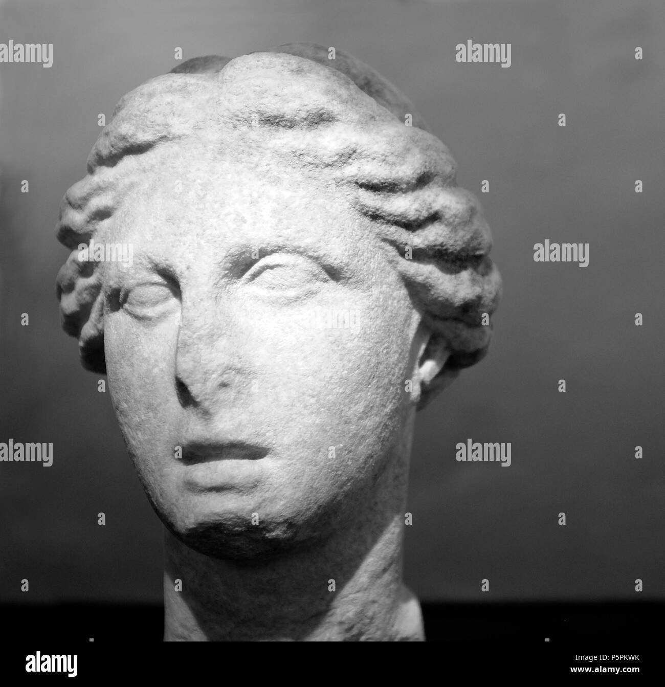 La testa del Circe statua fu scoperto nel 1928 da un abitante di San Felice sulle pendici del Picco di Circe. Arte romana - età imperiale, 1-2 secolo. Foto Stock