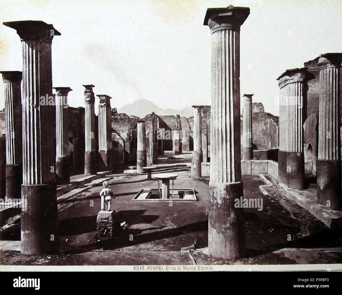 N/A. Italiano: Giacomo Brogi (1822-1881) - 'Pompei. Casa di Marco Olconio'. Numero di catalogo: 5045. Inglese: Giacomo Brogi (1822-1881) - "Pompei. Casa di Marcus Olconius'. Catalogo: # 5045. prima di 1881. Giacomo Brogi (1822-1881) Descrizione fotografo italiano Data di nascita e morte 6 aprile 1822 29 Novembre 1881 Luogo di nascita e morte Firenze Firenze periodo di lavoro 1860-1881 circa la posizione di lavoro Italia, Medio Oriente competente controllo : Q2346257 VIAF:156145857883923021479 ISNI:0000 0000 6662 3244 ULAN:500017452 LCCN:no2007070355 GND:124858678 WorldCat 240 Brogi, Giacomo (1822-1881) Foto Stock