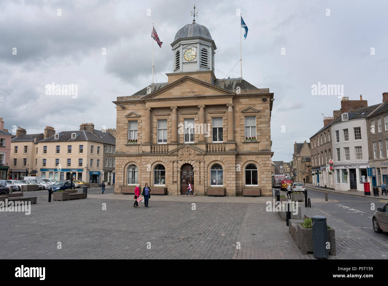 Il Municipio e la piazza, a Kelso, Scottish Borders, Scozia Foto Stock