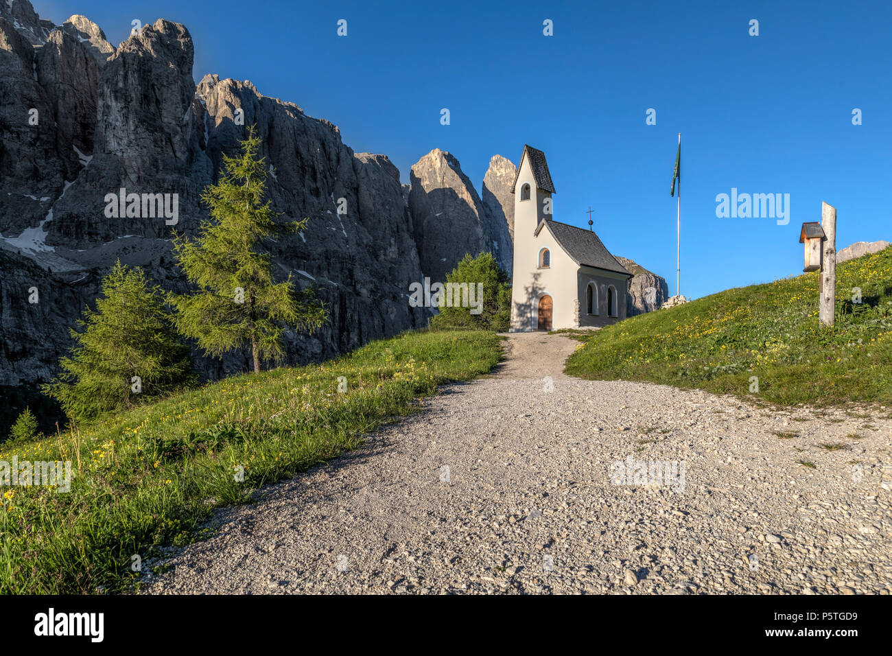 Passo Gardena, Cappella di San Maurizio, Alto Adige, Italia, Europa Foto Stock
