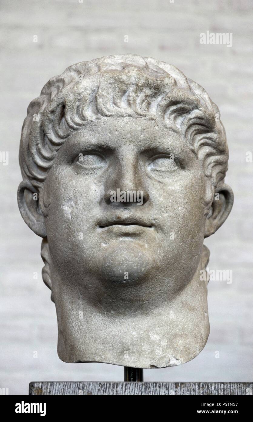 Nero (37 Ð 68). Fu imperatore romano da 54 a 68 e l' ultimo della dinastia Julio-Claudian. Il nero è stato adottato dal suo prozio Claudio. Busto. Glyptothek. Monaco di Baviera. Germania. Foto Stock