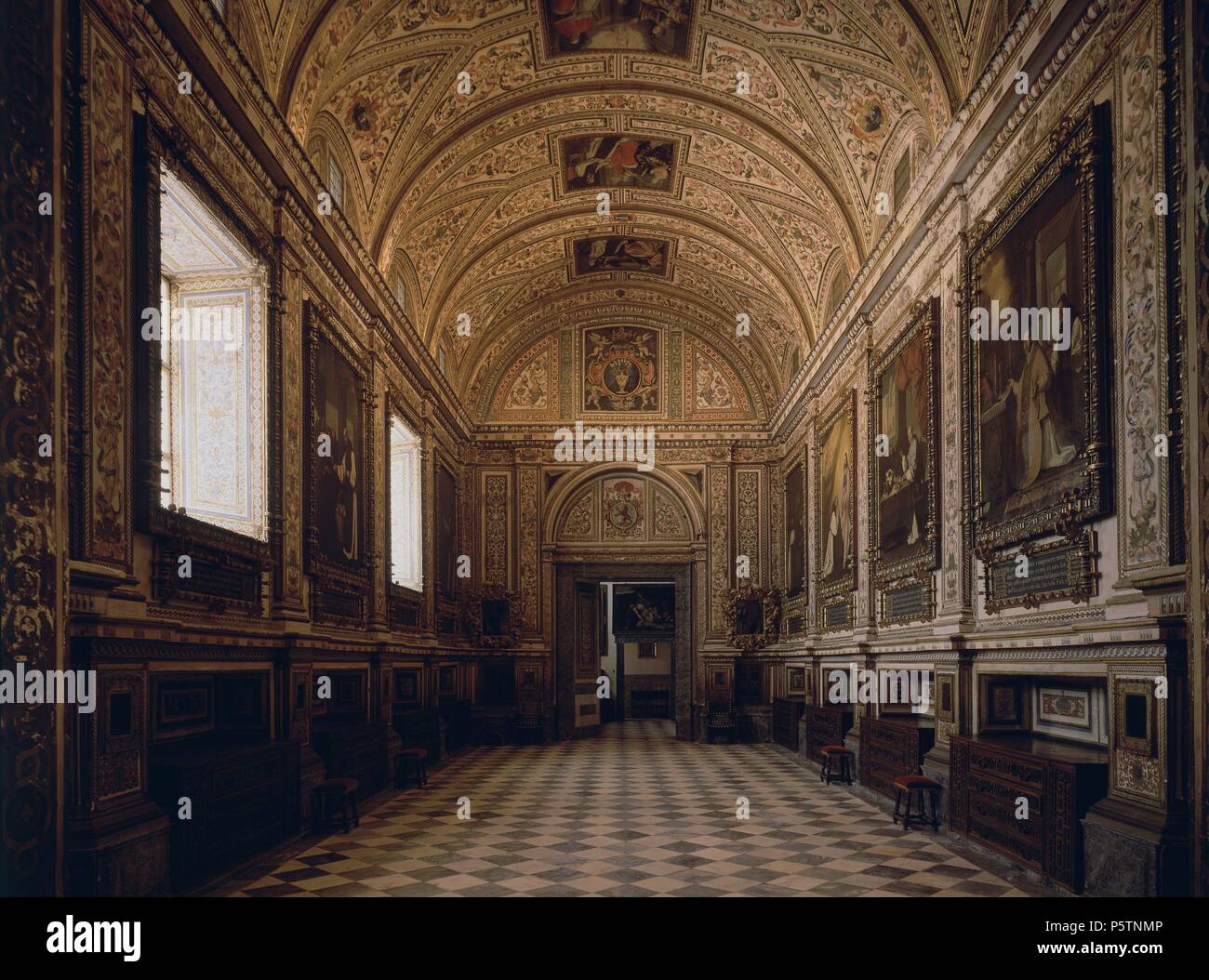 SACRISTIA-VISTA GENERALE-S XVII-ARQUITECTURA BARROCA-DECORACION POR MANUEL RUIZ Y F JUAN DE LA PEÑA. Autore: ALVAREZ VILLAR. Posizione: MONASTERIO-interno, Guadalupe, Spagna. Foto Stock