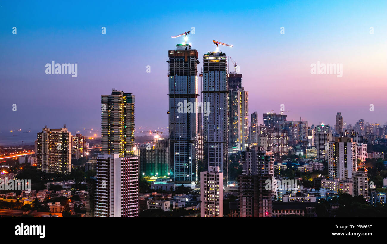 Skyline di Mumbai Sud in costruzione nella cintura orientale. Foto Stock