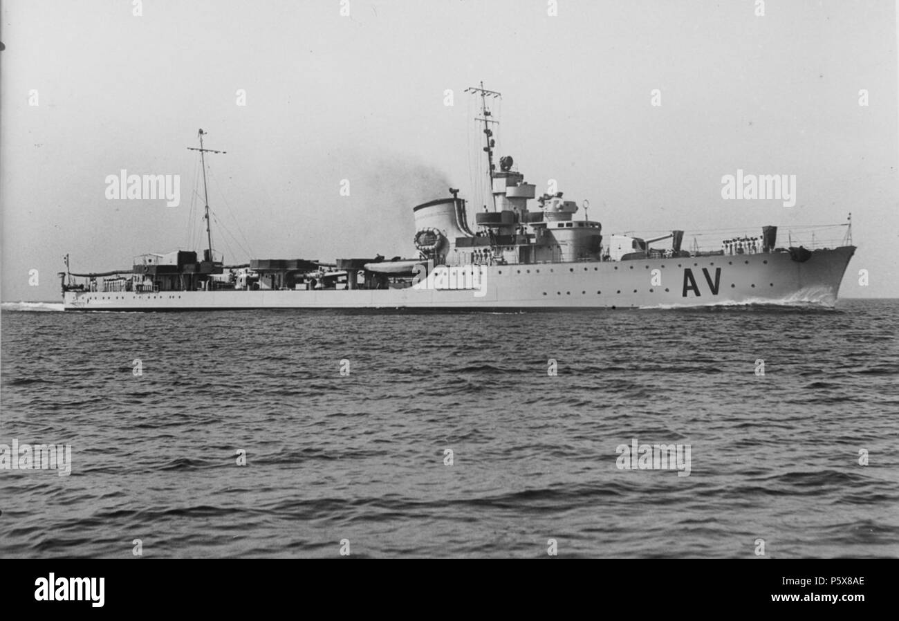 Italiano: Cacciatorpediniere Alfredo Oriani, sec. XX . Italiano: Veduta del acciatorpediniere Alfredo Oriani, sec. XX inizio (come Livorno, Archivio storico del Cantiere Navale Luigi Orlando di Livorno) . sec. XX inizio. N/A 262 Cacciatorpediniere Alfredo Oriani, sec. XX - san dl SAN IMG-00001358 Foto Stock