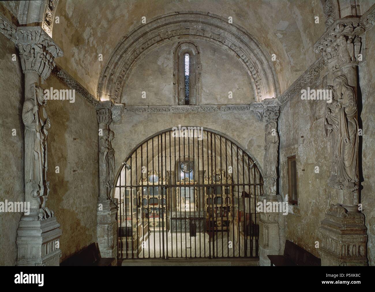 Camara santa of oviedo cathedral immagini e fotografie stock ad alta  risoluzione - Alamy