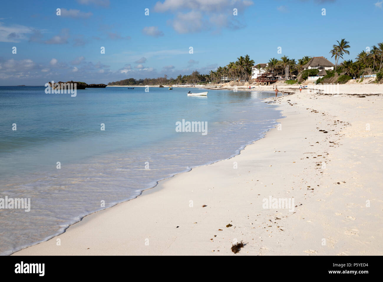 Splendide spiagge di sabbia bianca e acqua turchese di Watamu Beach watamu, vicino a Malindi in Kenya, Africa Foto Stock