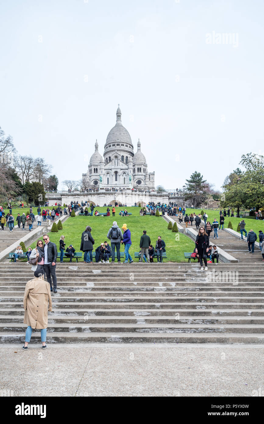 Francia, Parigi - 2 Aprile 2018: Montmartre - Sacré-Coeur Foto Stock