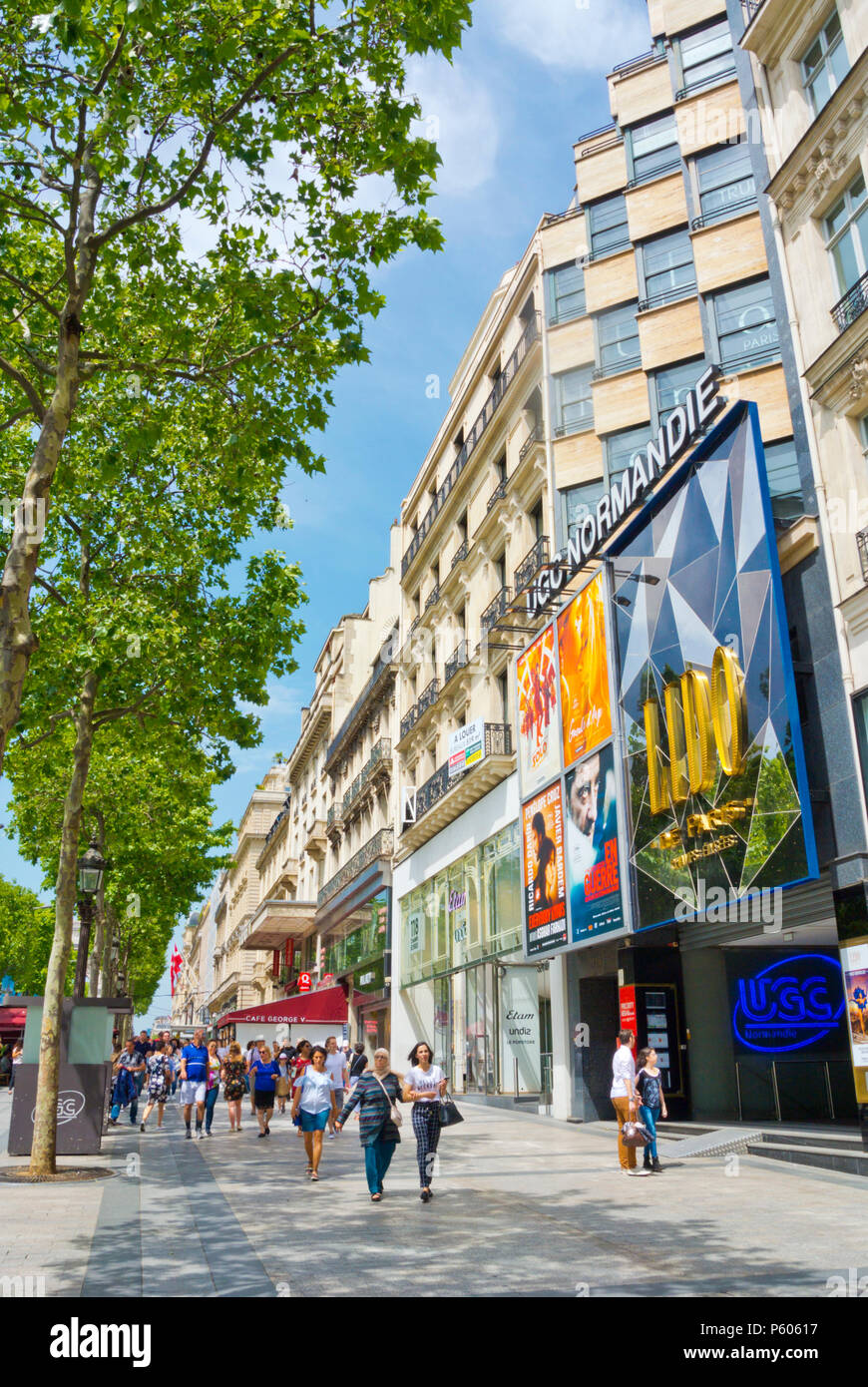 Avenue des Champs-Élysées, ottavo distretto, Parigi, Francia Foto Stock