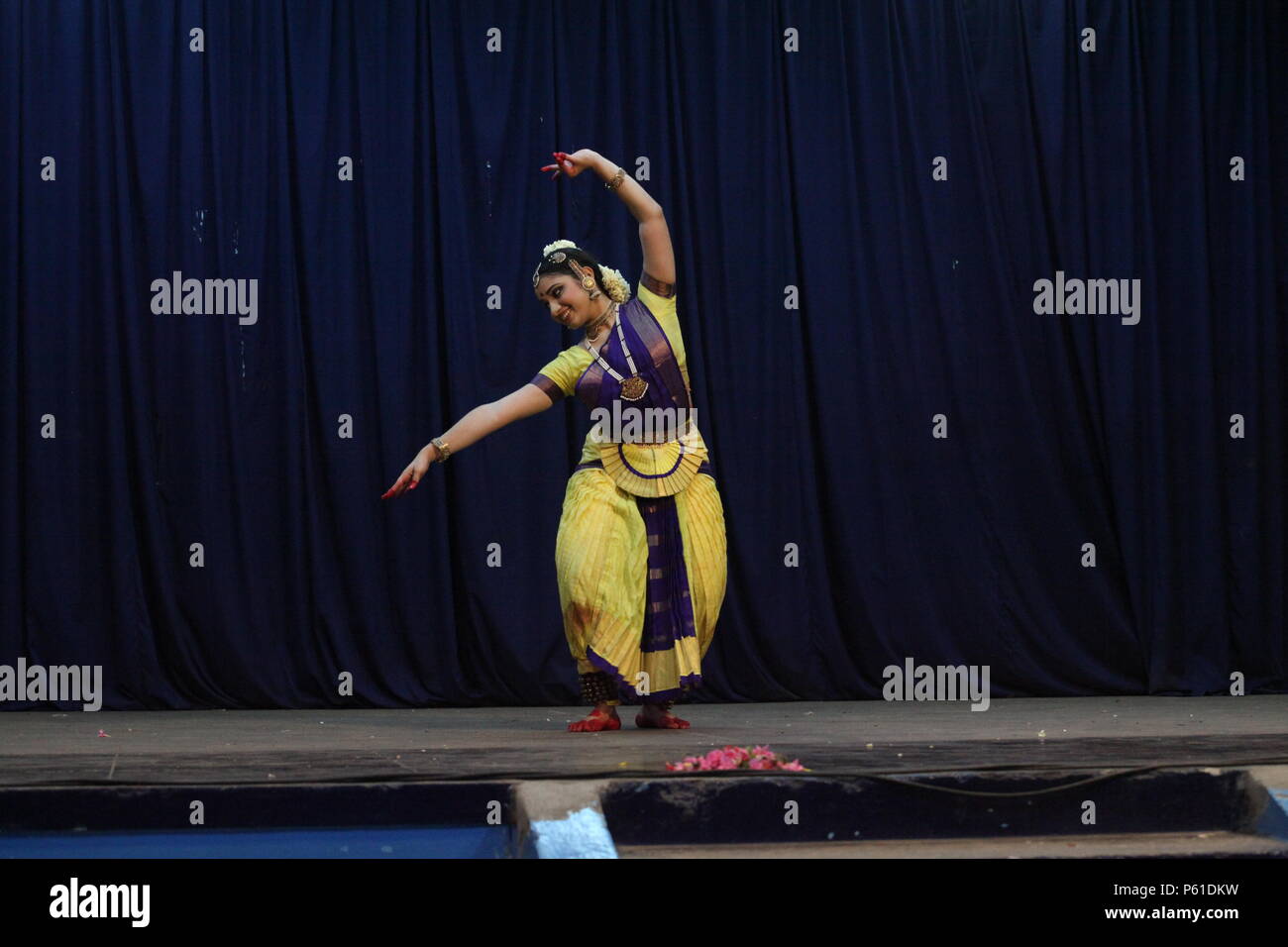 Bharatha natyam è la danza classica forma di Tamil Nadu.it è popolare in tutto il mondo. Foto Stock