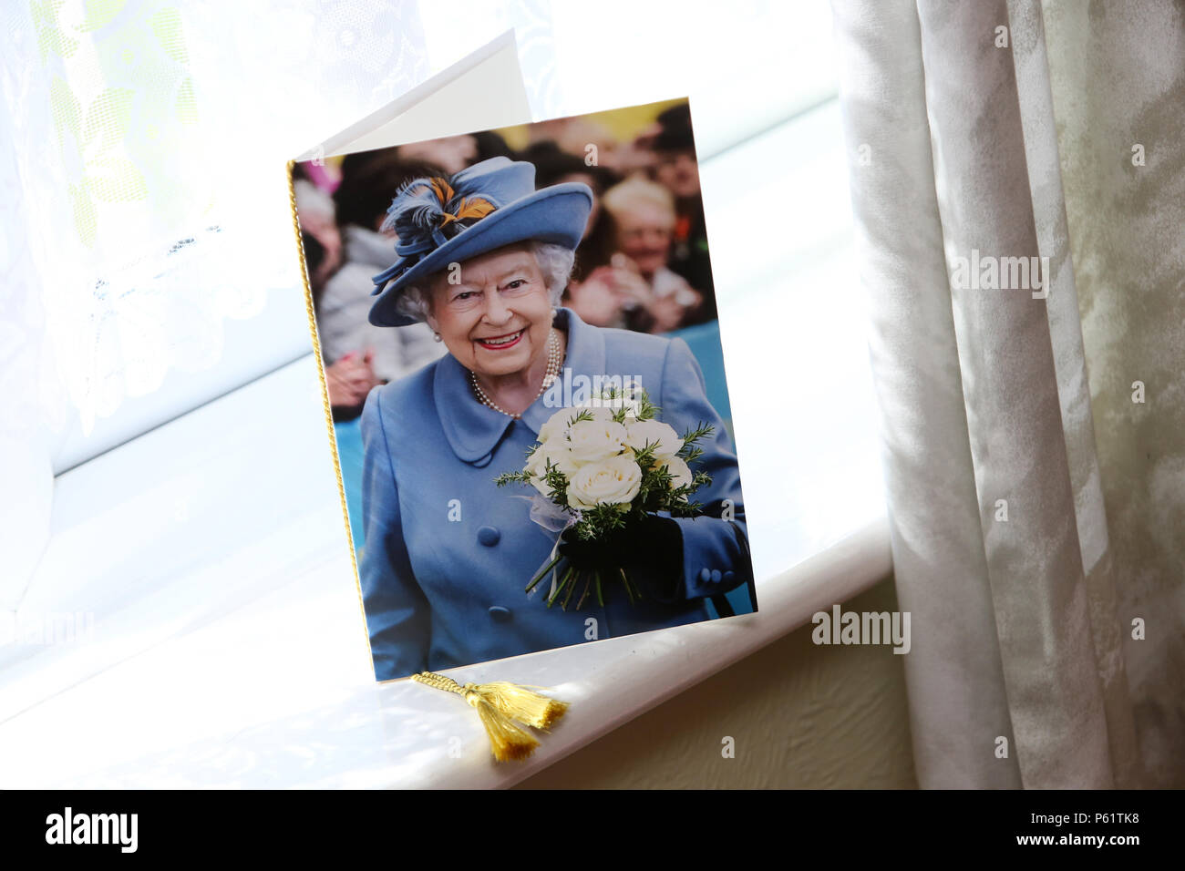 Un telegramma da parte della regina inviato a un paio di celebrare la loro sessantacinquesimo anniversario di matrimonio nel West Sussex, Regno Unito. Foto Stock