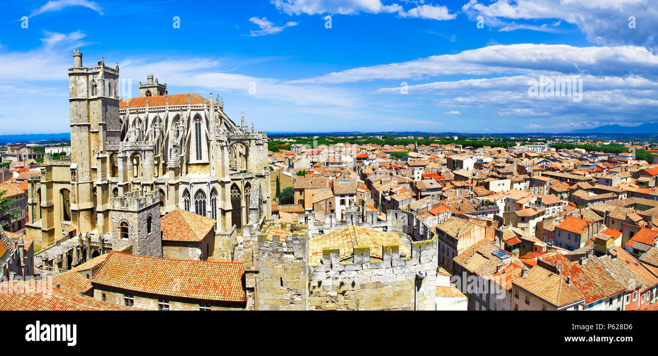Impressionante Narbonne town,vista con la cattedrale e la città vecchia,Francia. Foto Stock