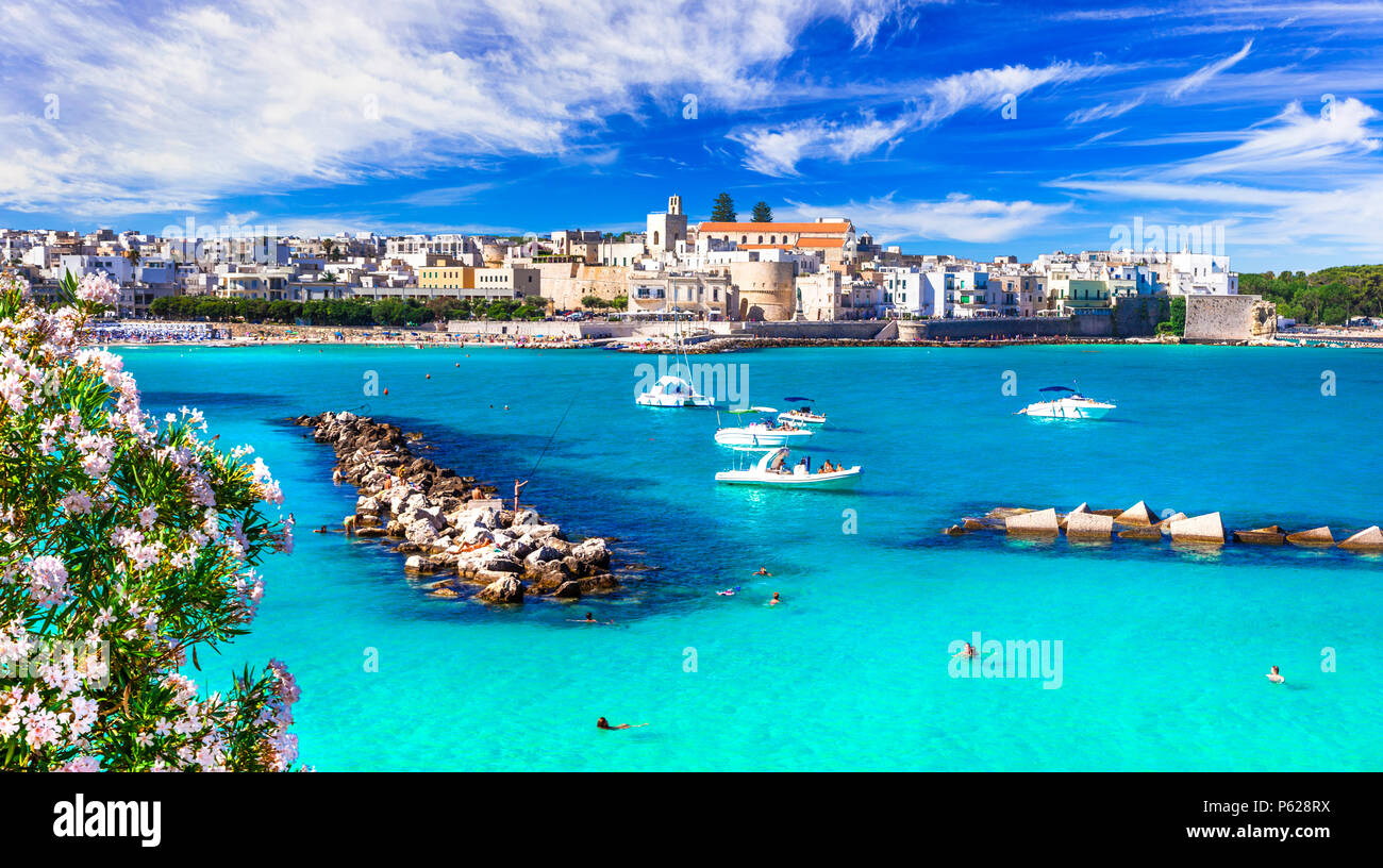 Bellissima Otranto village,vista panoramica,Puglia,l'Italia. Foto Stock