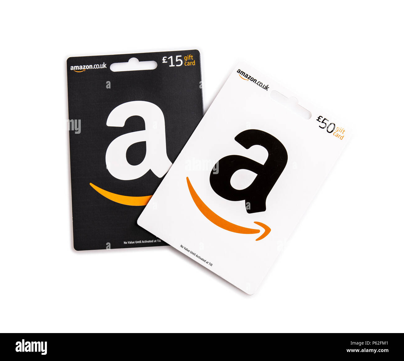 SWINDON, Regno Unito - 27 giugno 2018: due Amazon carte regalo su sfondo  bianco Foto stock - Alamy