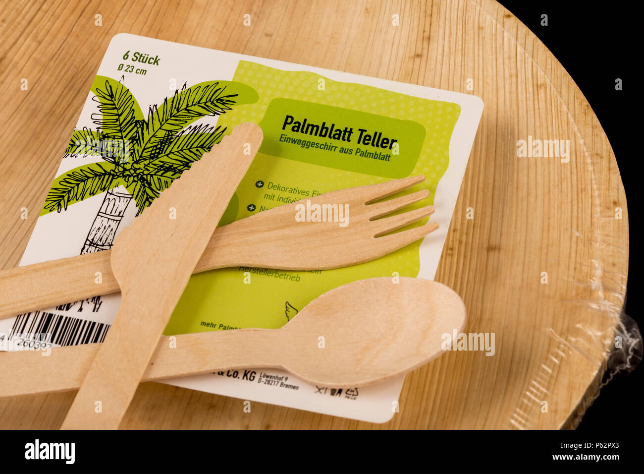Monouso posate in legno, riciclabile, di foglie di palma piastre, rispettosi dell'ambiente, Foto Stock
