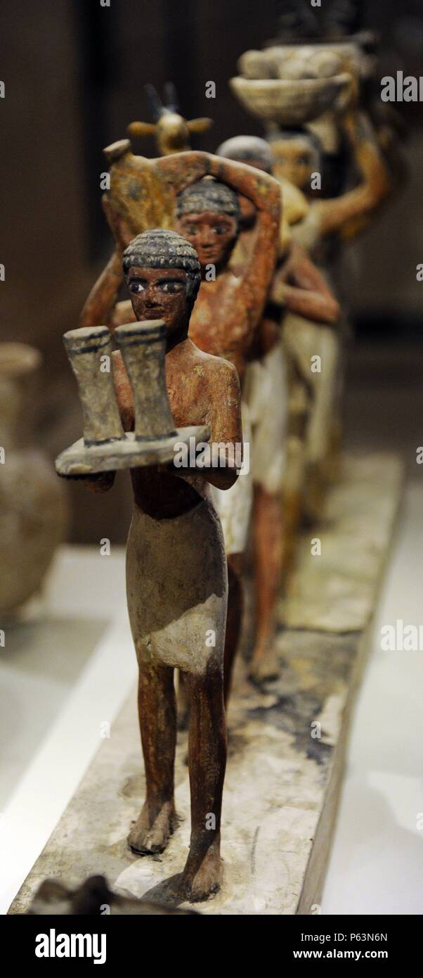 Il modello di un gruppo di portatori di offerta. Legno. Regno di Mezzo. Xii dinastia. 1800 BC. Neues Museum. Berlino. Germania. Foto Stock