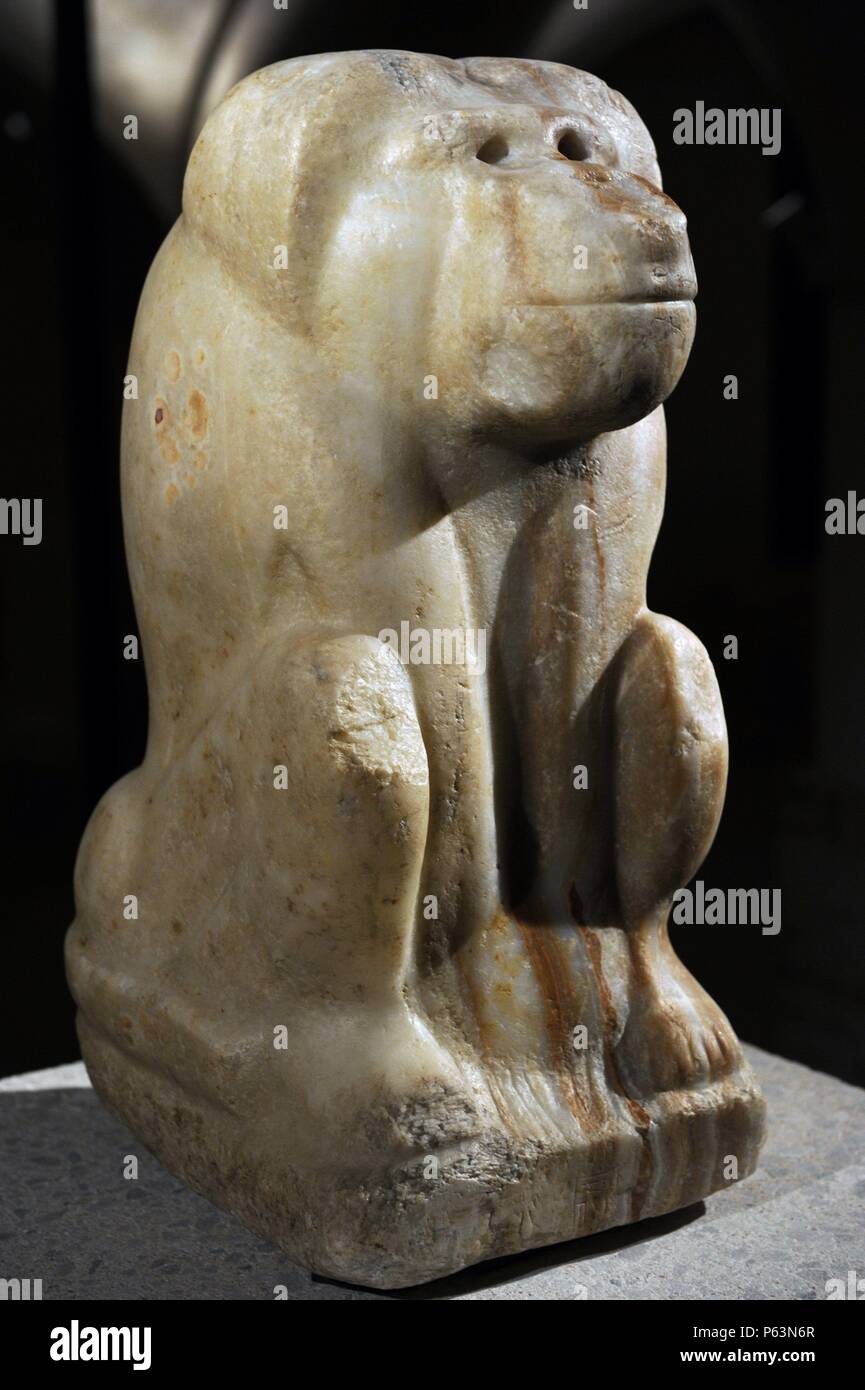 Babbuino. Figura seduta con il cartiglio del re Narmer. Dinastia I. inizio periodo dinastico. 3000 BC. Calcite e alabastro. Neues Museum. Berlino. Germania. Foto Stock