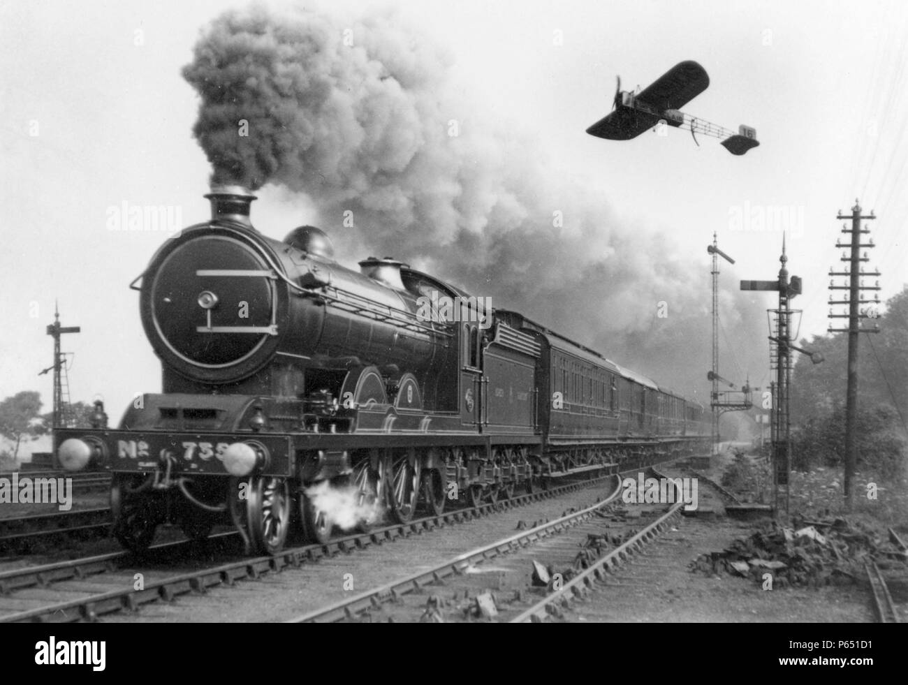 A nord est della stazione Z1 atlantico catturati su una pellicola con un basso battenti monoplan durante i primi anni del XX secolo - la forma della cosa da Foto Stock