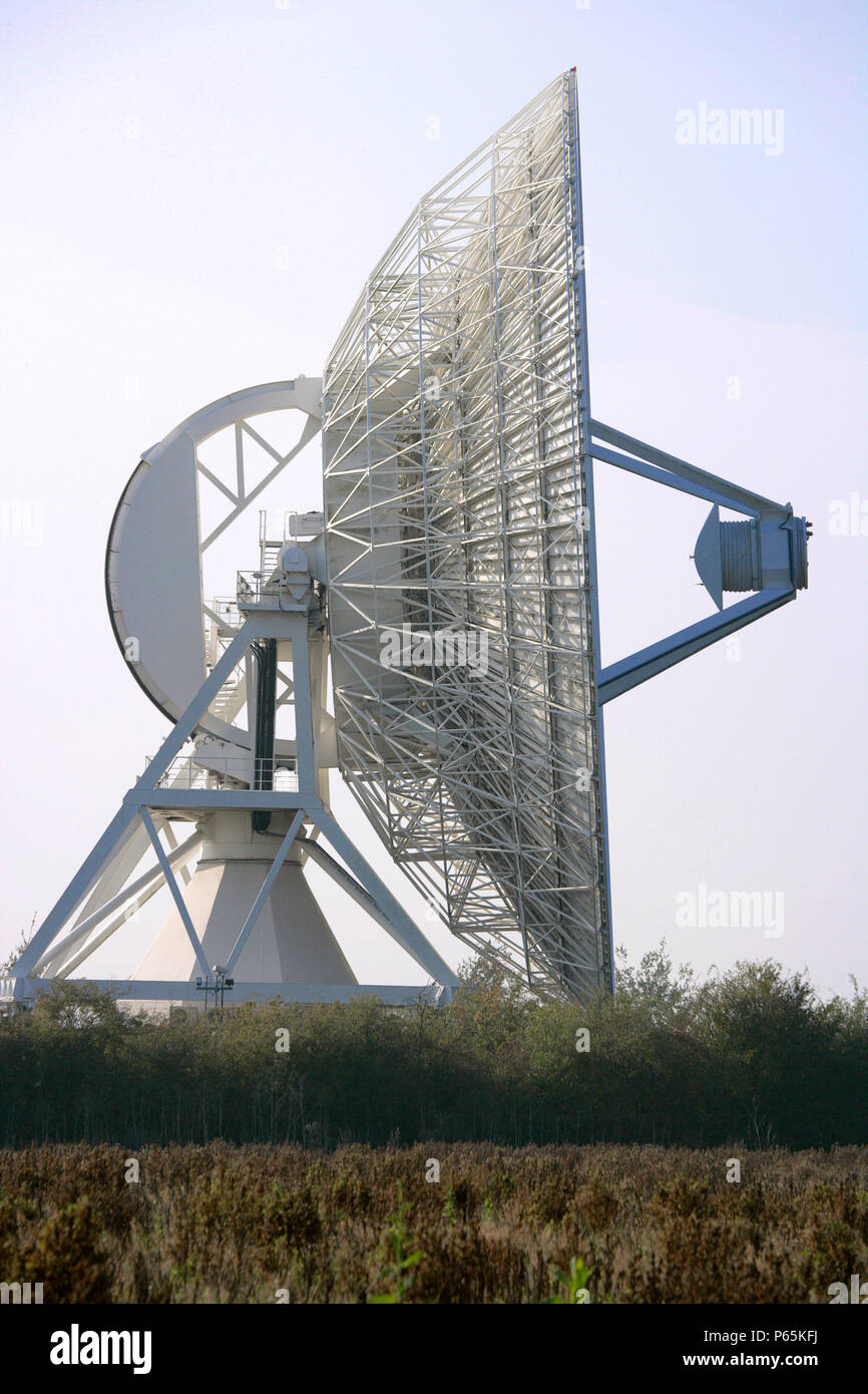 Mullard Radio Astronomy Observatory (MRAO) è la casa di un gran numero di radio telescopi. Creata a metà degli anni quaranta alla periferia di Cambridge, Engl Foto Stock