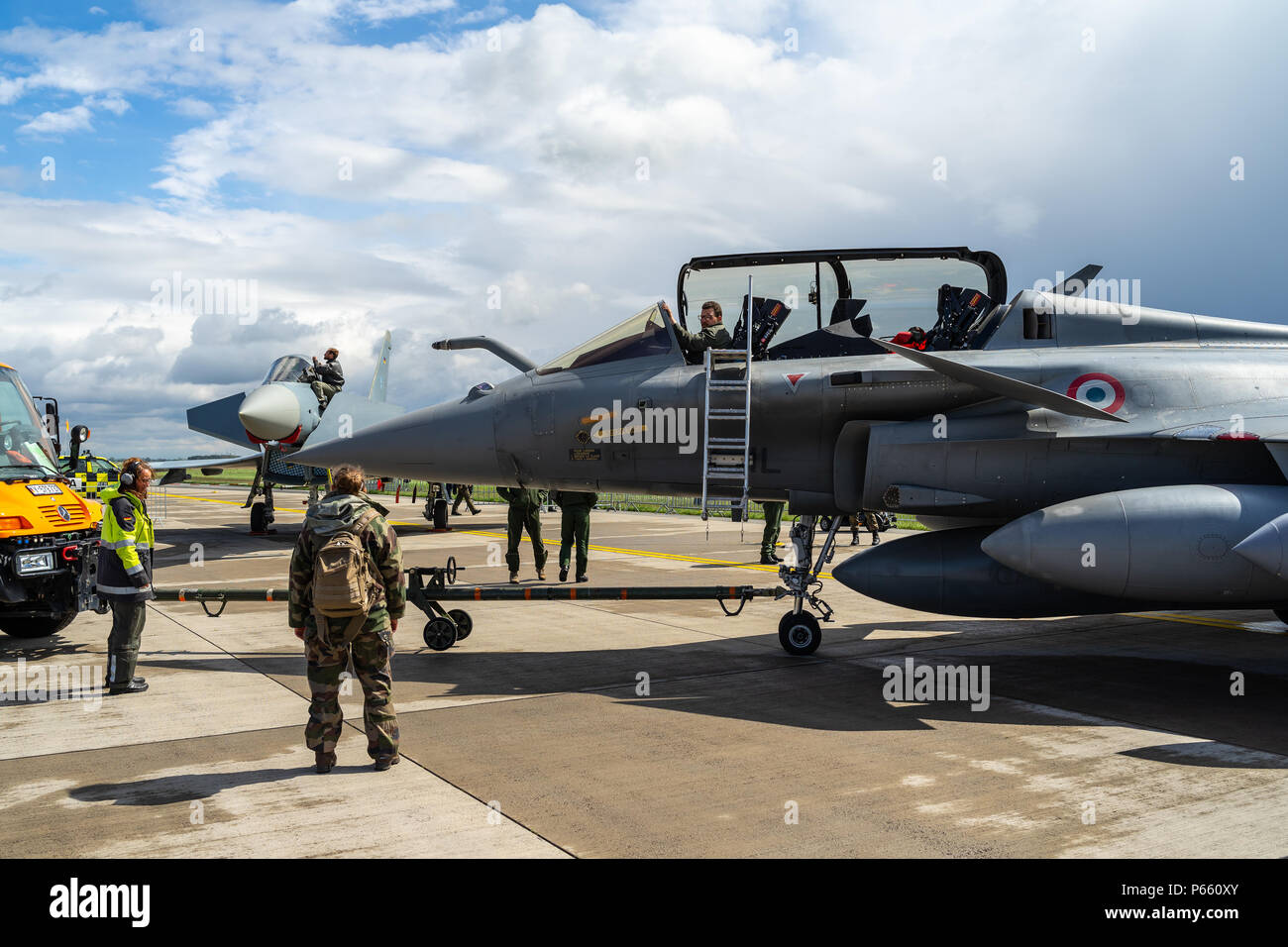 Berlino - Aprile 26, 2018: Multirole fighter Dassault Rafale C sul campo d'aviazione. Francese Air Force. Mostra ILA Berlin Air Show 2018 Foto Stock