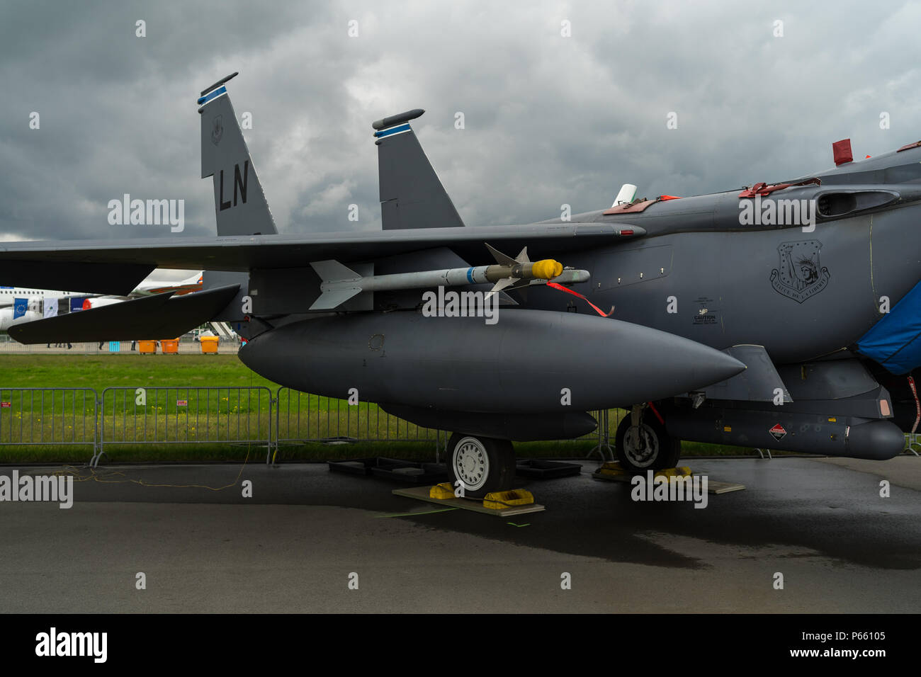 Serbatoio di caduta di multirole fighter, strike fighter McDonnell Douglas F-15E Strike Eagle. US Air Force. Mostra ILA Berlin Air Show 2018 Foto Stock