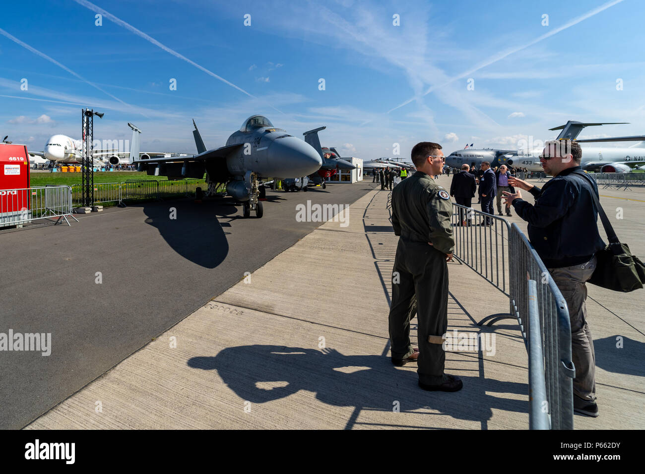 Berlino - 27 Aprile 2018: carrier-based multirole fighter Boeing F/A-18E Super Hornet. Marina degli Stati Uniti. Mostra ILA Berlin Air Show 2018. Foto Stock