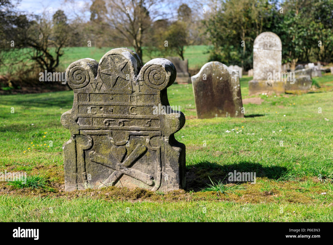 Pietra tombale, 1665, Culross, Scozia Foto Stock