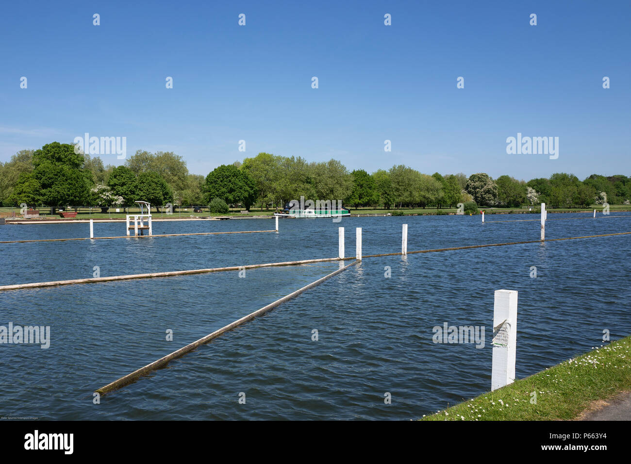 Henley on Thames, Regno Unito, Giovedì, 17/05/2018, 'Corso di costruzione" per il "2018 Henley Royal Regatta', Henley raggiungere, Thames Valley, Inghilterra, © Peter SPURRIER, Foto Stock