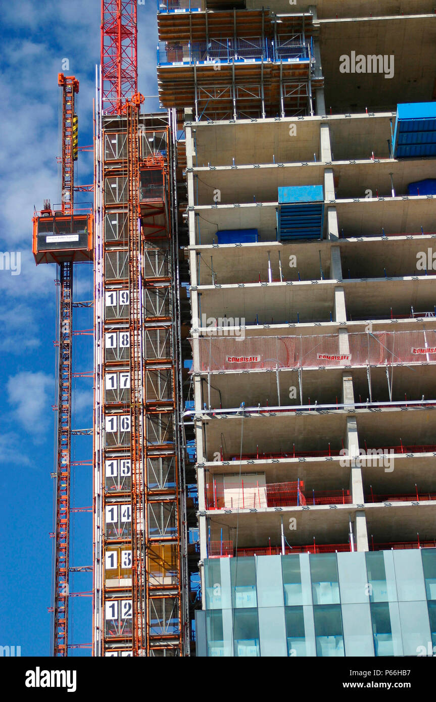 Sviluppo di Manchester. Il drammatico 171 metri di vetro di elevata placcati con 47 piani di sviluppo della torre aspetta per un costo di circa £ 150 milioni di euro è il lavoro del nord Foto Stock