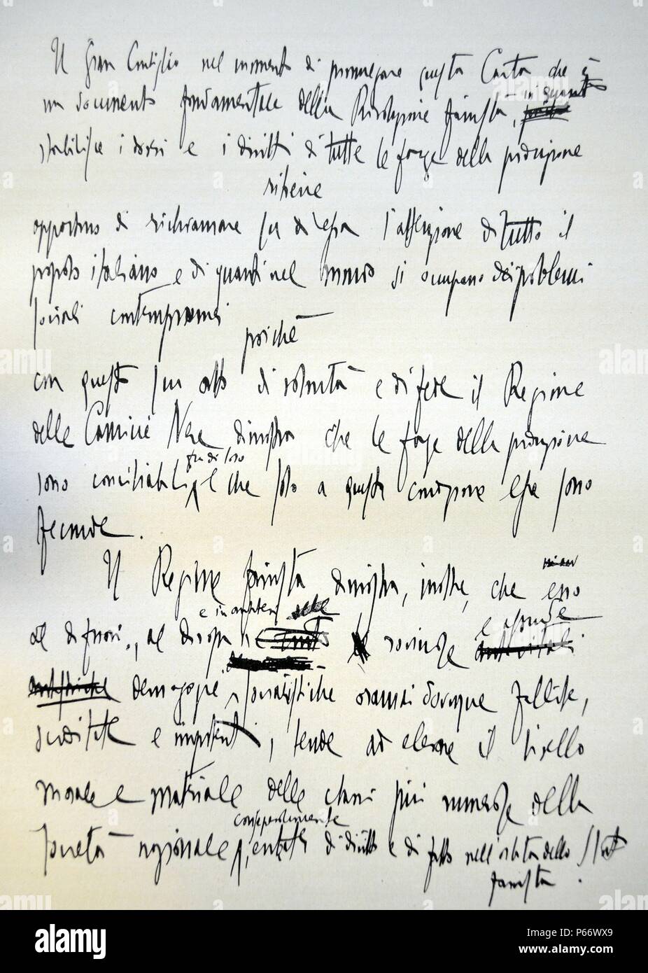 Uno dei documenti fondamentali della rivoluzione fascista: la carta del lavoro. (Autograph Duce ha scritto e ha approvato la "Ordine del giorno" in Gran Consiglio del 21 aprile 1927). Foto Stock
