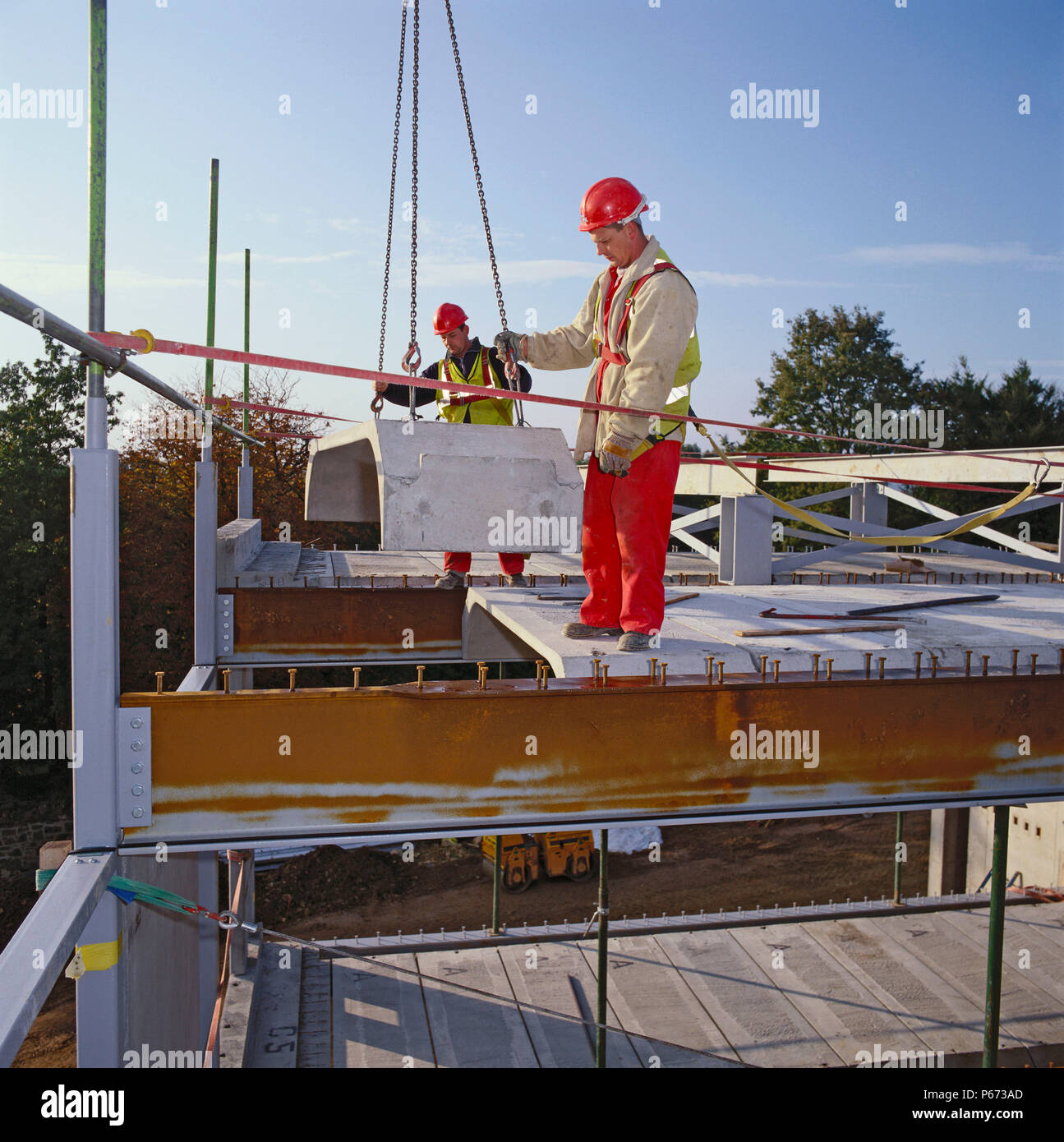 Immissione in commercio di manufatti prefabbricati in calcestruzzo deck sezione sulla costruzione Foto Stock