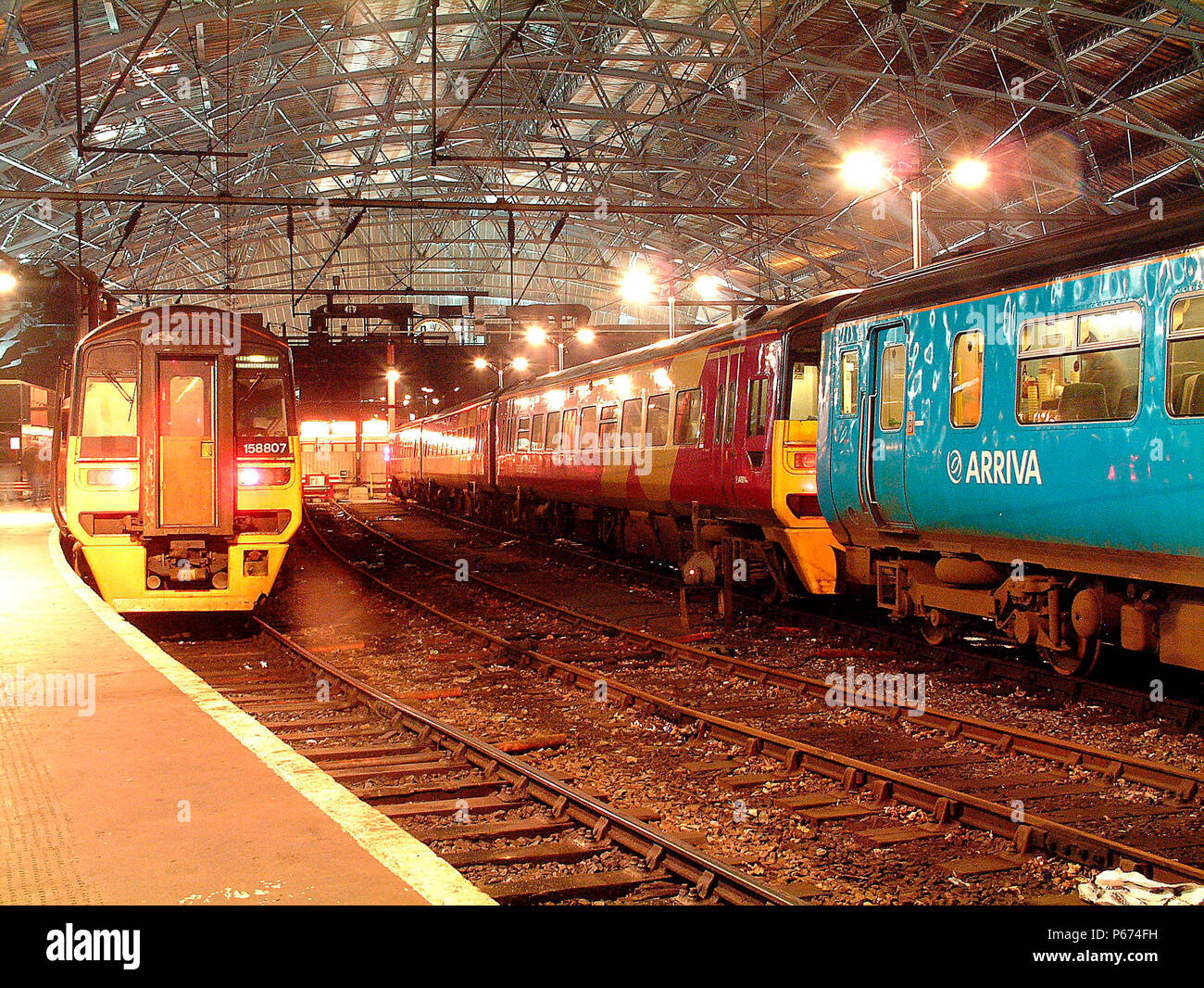 Liverpool Lime St è un importante capolinea dei servizi Transpennine che sono sufficientemente frequente che essa conduce a una virtual acquisizione di una parte della sta Foto Stock