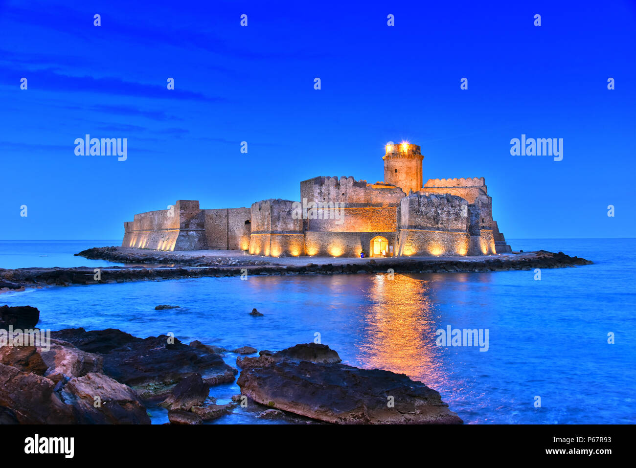 Il castello di Isola di Capo Rizzuto in provincia di Crotone, Calabria, Italia. Foto Stock