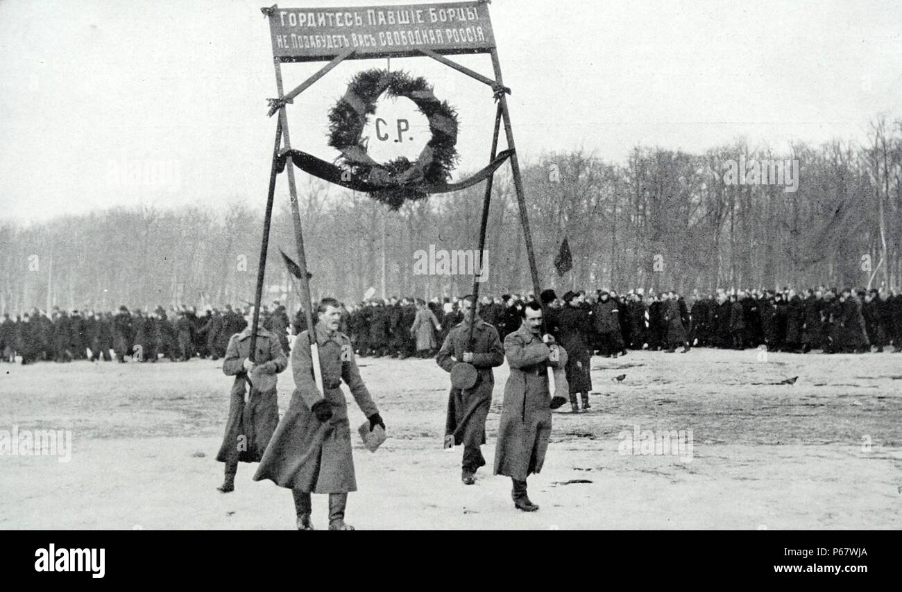 Rosso soldati dell esercito a San Pietroburgo, Russia 1918 Foto Stock