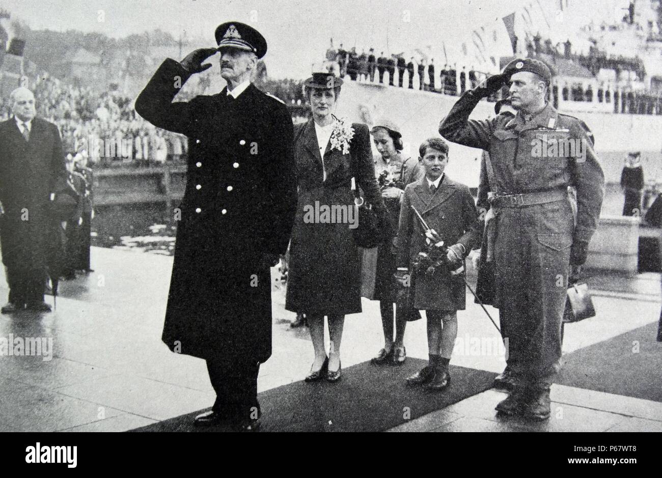 Re Haakon, Crown Princess Martha, Principe Olav, e il Principe Harald di Norvegia ritorno a casa dopo la liberazione di Norvegia dopo la Seconda Guerra Mondiale Foto Stock