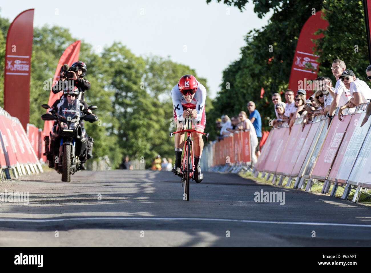 Northumberland, Regno Unito. Il 28 giugno, 2018. Alex Dowsett del Team Katusha- Alpecin attraversa la linea per prendere il bronzo della Elite gara Mens Credito: Dan Cooke Credito: Dan Cooke/Alamy Live News Foto Stock