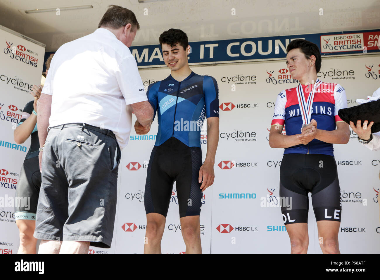 Northumberland, Regno Unito. Il 28 giugno, 2018. Charlie Tanfield del Canyon Eisberg prende l'oro in U23 Mens gara Credito: Dan Cooke Credito: Dan Cooke/Alamy Live News Foto Stock