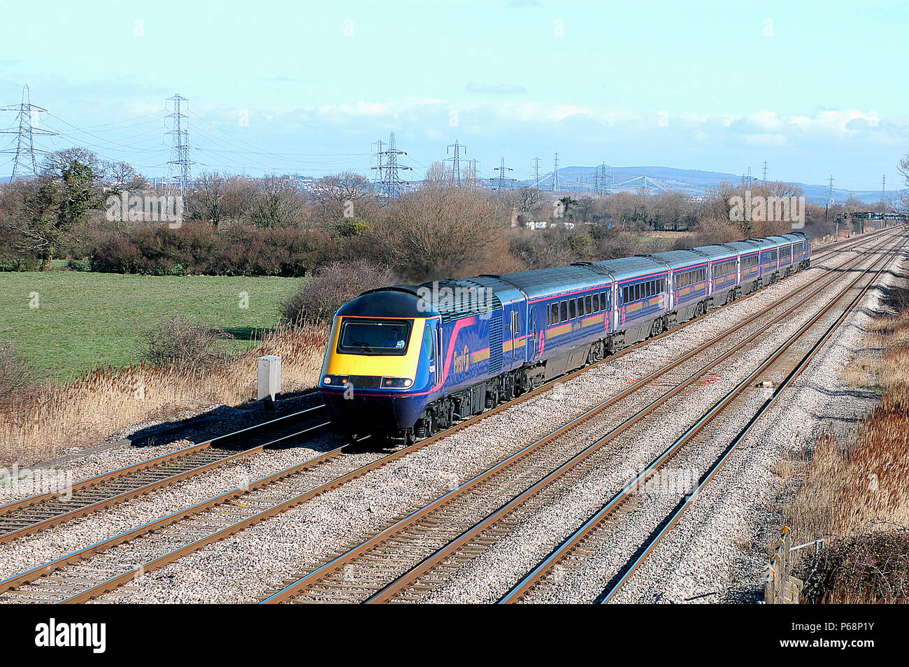 Il Millenium Stadium di Cardiff offre strutture per molti eventi sportivi quando la locale rete ferroviaria è teso a un punto di rottura per fornire Foto Stock