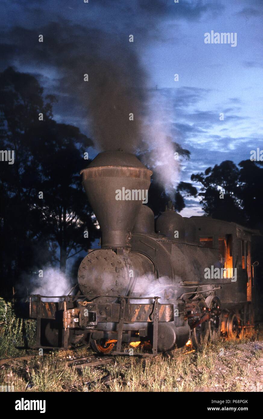 Questo classico americano - Switcher o deviatore - era stata costruita da Baldwin di Philadelphia in Nov 1896 UFT 5'6'' manometro Paulista ferrovia in Brasile. Nel 1944 Foto Stock