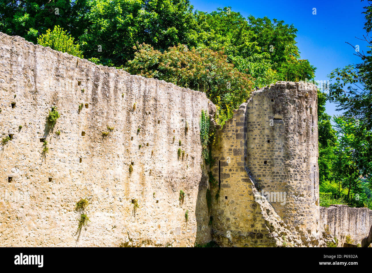 Il medievale cinta fortificata fu costruita nel XIII secolo a Provins, Francia Foto Stock