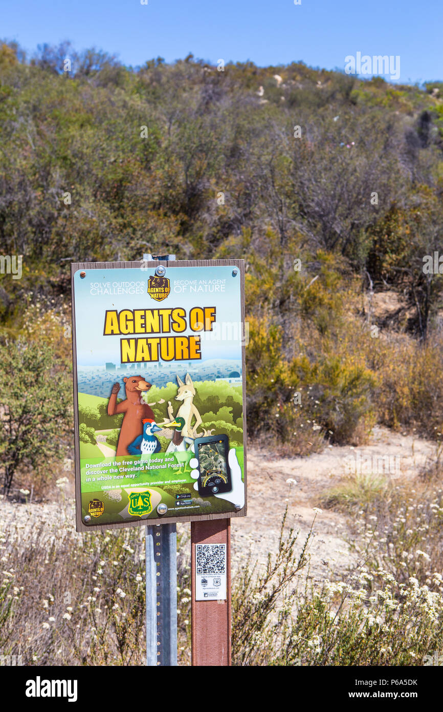Segno per gli agenti di natura app utilizzata durante le escursioni. A San Juan Sentiero di loop in Cleveland National Forest Southern California USA Foto Stock