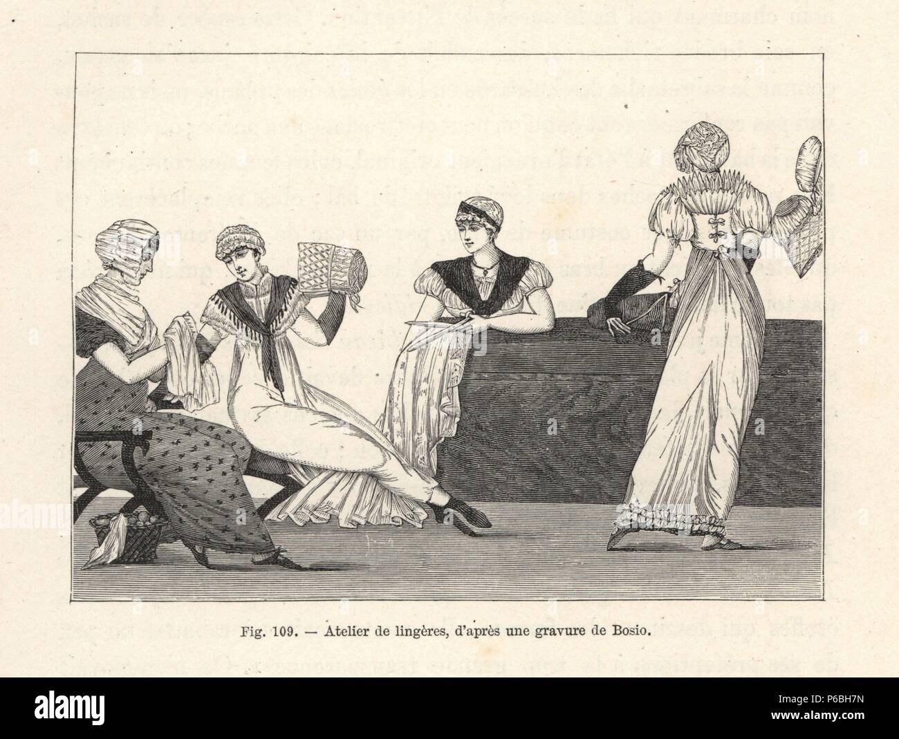 Tessuto venditore negozio con i clienti alla moda in abiti e fichu (neckerchief) esaminando la biancheria, Parigi, 1800. Illustrazione disegnata da Jean-Francois Bosio. Incisione da Paolo Lacroix's 'Directoire, Consulat et Empire", Parigi, 1884. Foto Stock