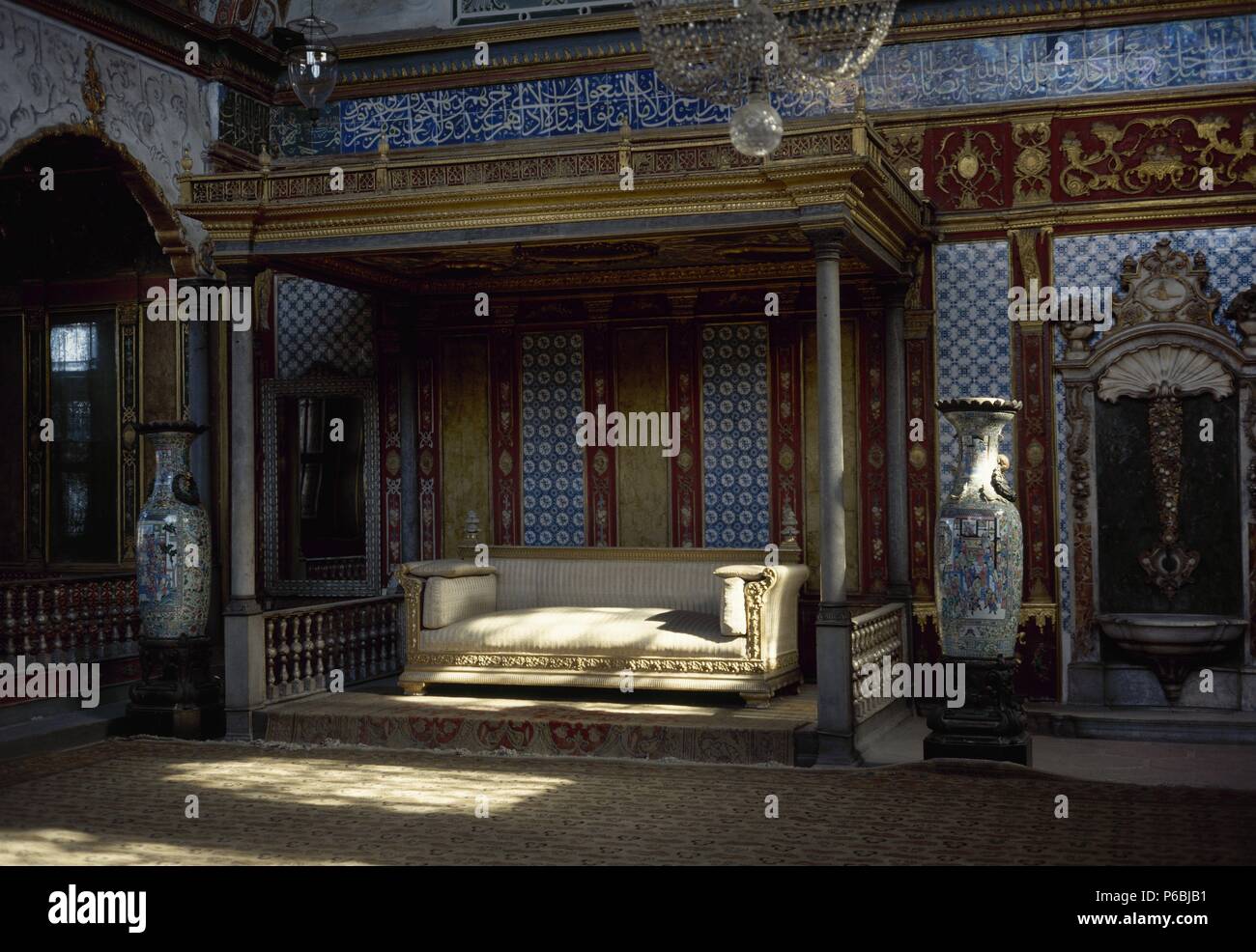 La Turchia. Istanbul. Il Topkapi Palace. Xv secolo. Sala grande. Sultan camere dell'harem. Foto Stock