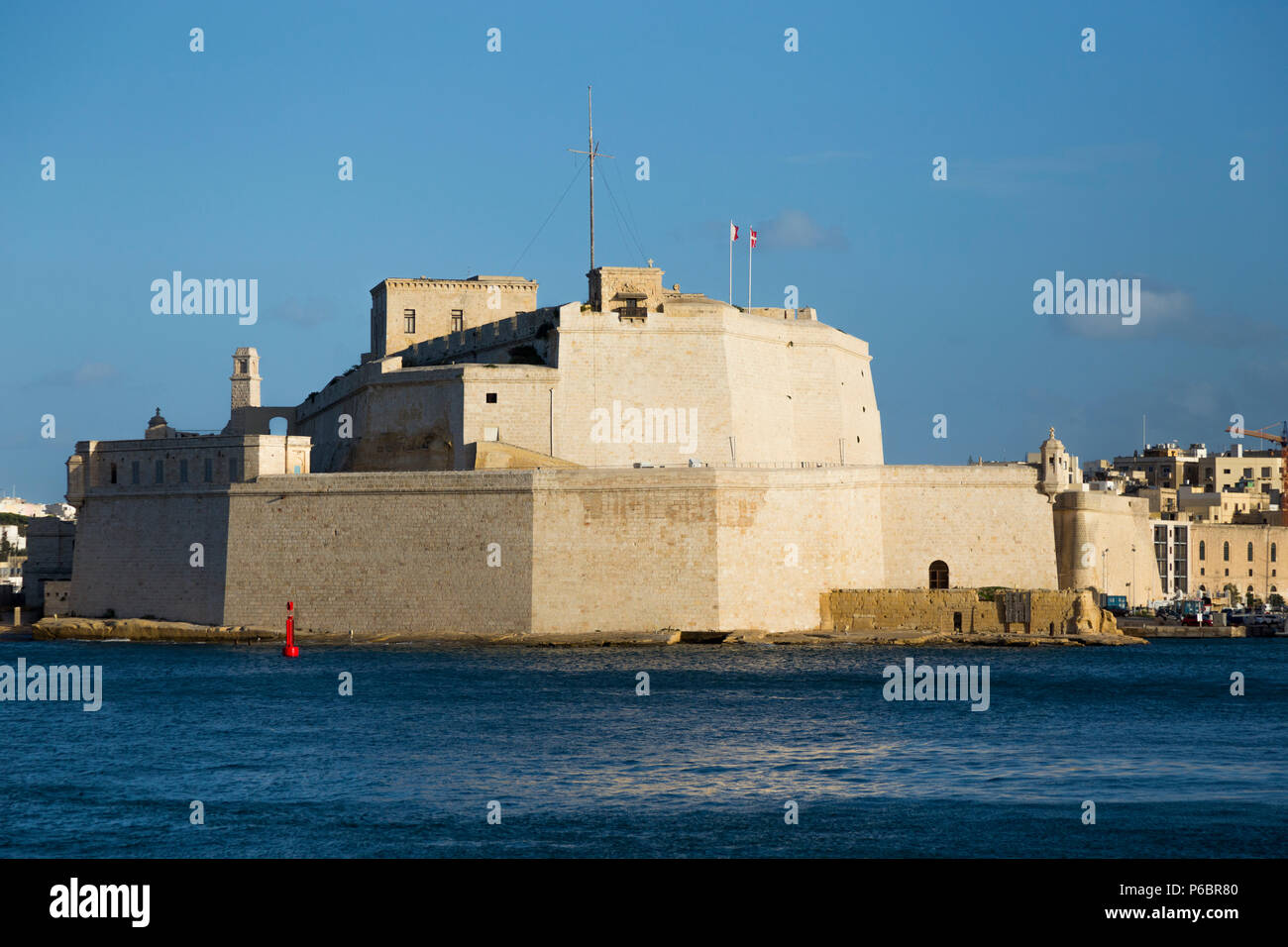 Il Forte Sant'Angelo / Fort Sant Angelo è un protettivo fort in Birgu, Malta, situato al centro del Grand Harbour. Isola di Malta. (91) Foto Stock