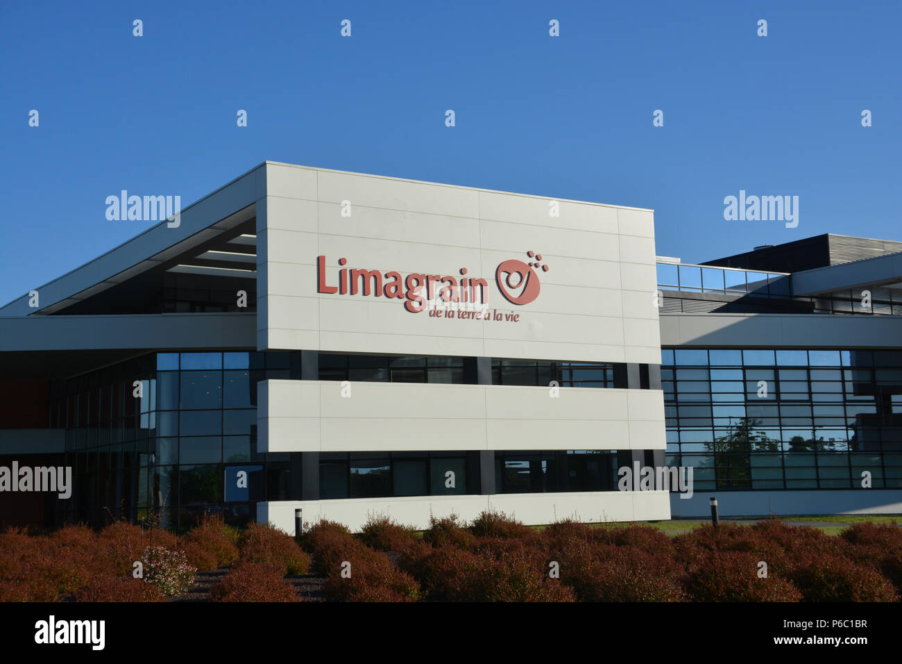 Limagrain sede internazionale, cooperativa agricola gruppo, fondato e gestito da agricoltori francesi, Saint-Beauzire, Puy-de-Dôme, Francia Foto Stock