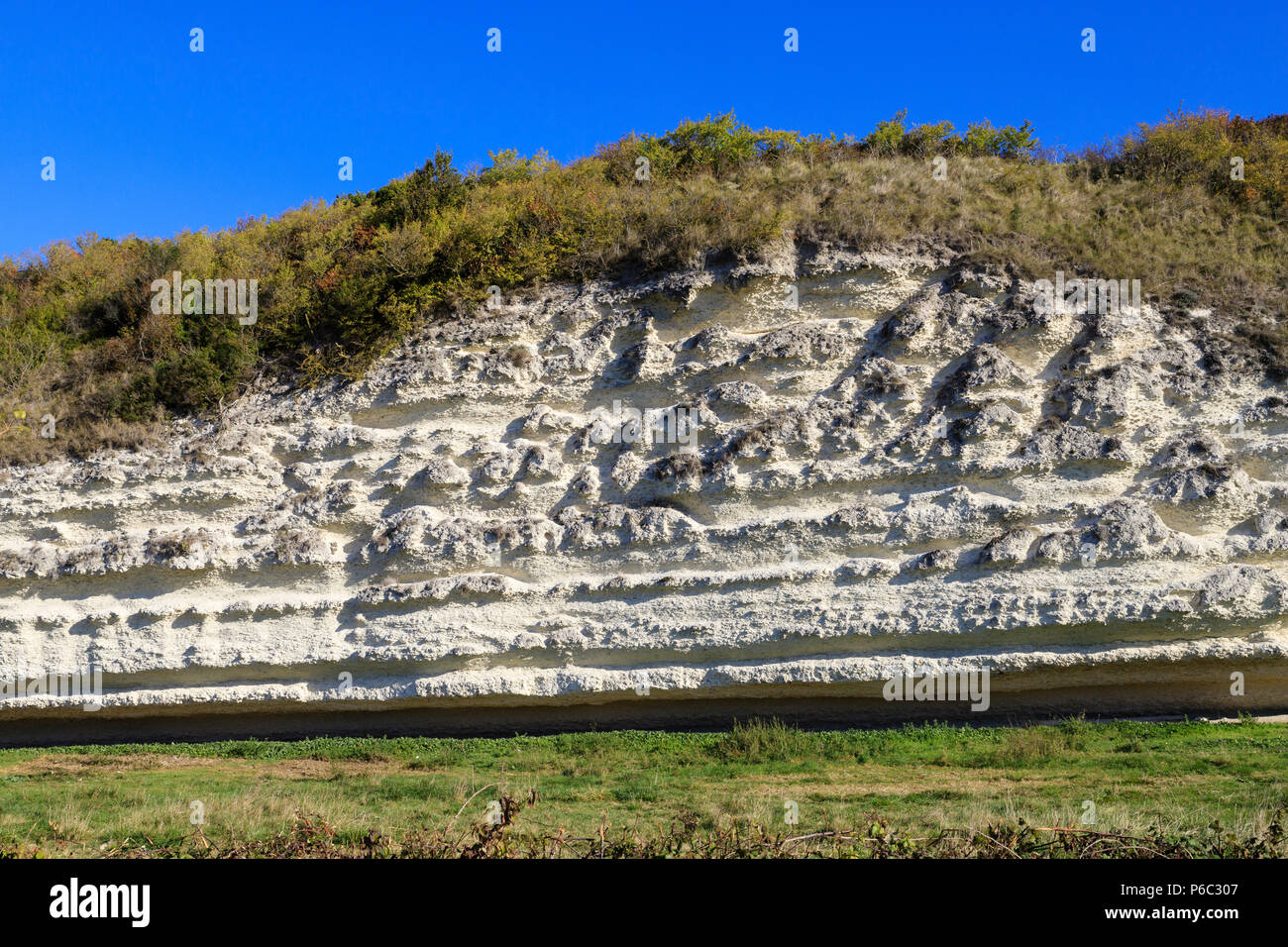 Francia, Charente Maritime, Saintonge, estuario Gironde, Mortagne (sur Gironde, il Falaises Mortes, scogliere di morte // Francia, Charente-Maritime (17), Sain Foto Stock