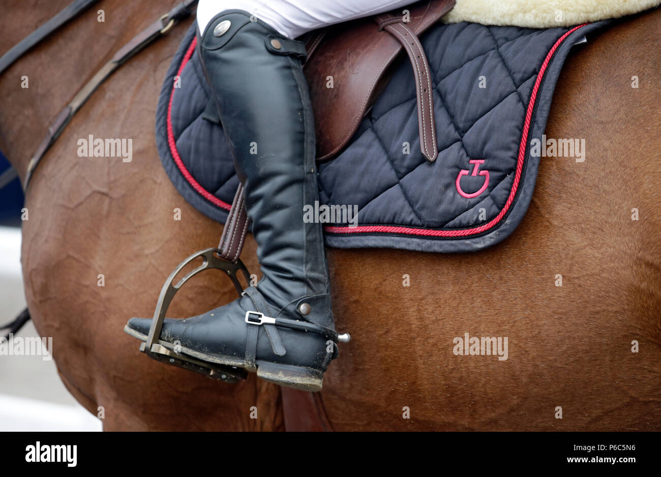 Doha, stivali da cavallo con sperone in una staffa Foto Stock