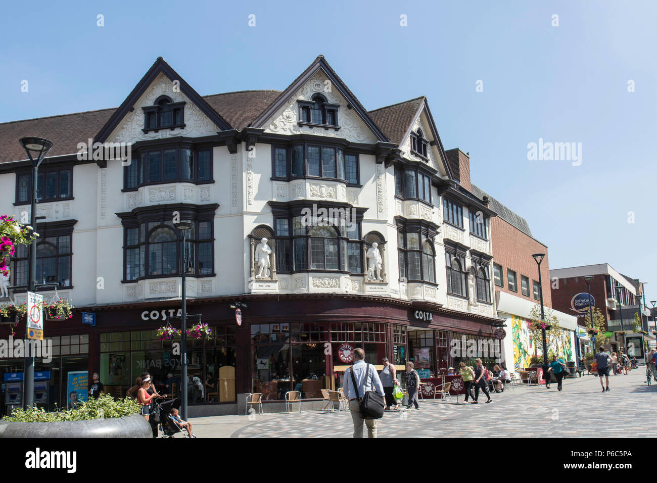 St Peter Street, zona pedonale per lo shopping, Derby Foto Stock