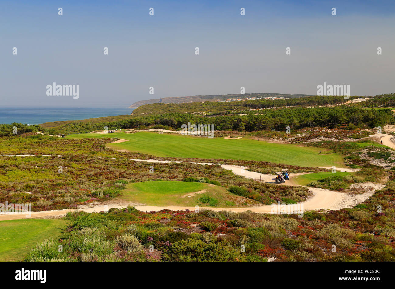 Scogliere a ovest del campo da golf, Obidos, Portogallo Foto Stock