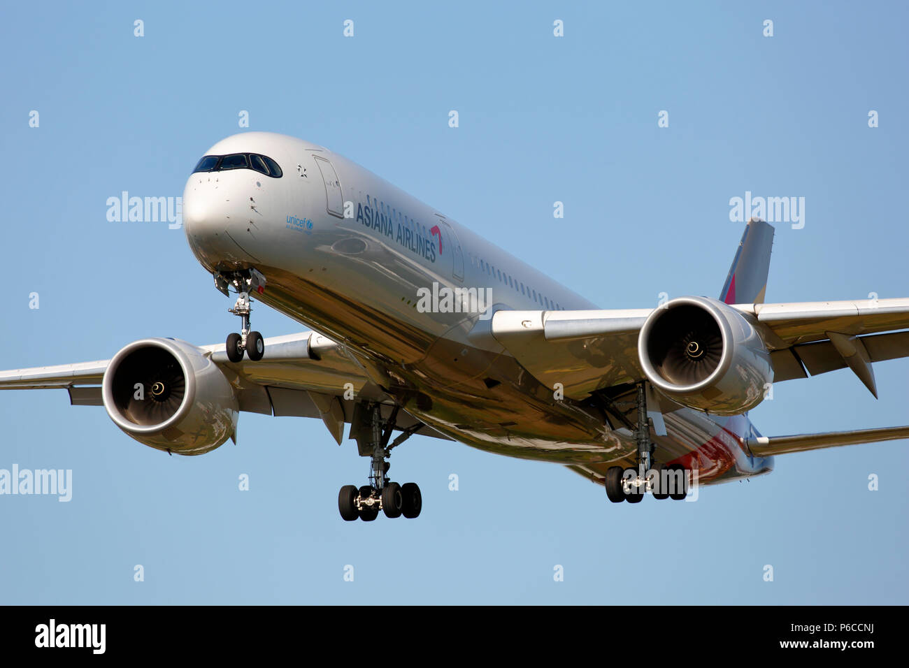 HL7578 Asiana Airlines Airbus A350-900 Foto Stock